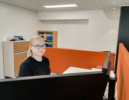 Talousassistentti Salla Laine